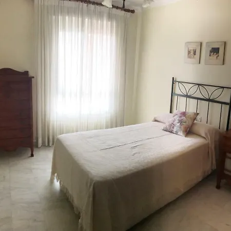Sub-ático Con Parking En El Centro De Appartamento Estepona